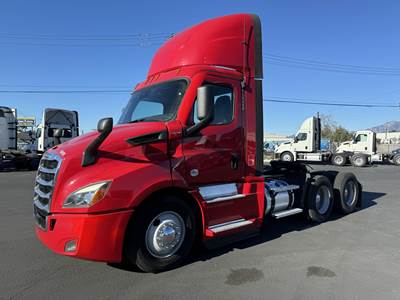 Freightliner Cascadia 116 Day Cab Truck - Detroit 410HP, 12 Speed Dt12 Automatic