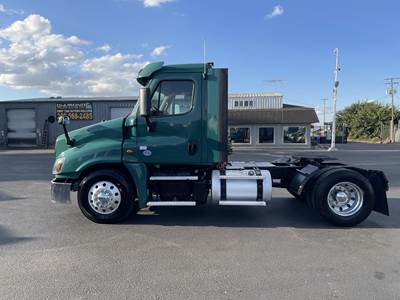 Freightliner Cascadia 125 Single Axle Day Cab Truck - Detroit 410HP, 10 Speed Freedom Line Manual