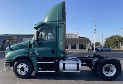 Freightliner Cascadia 125 Single Axle Day Cab Truck - Detroit 410HP, 10 Speed Freedom Line Manual
