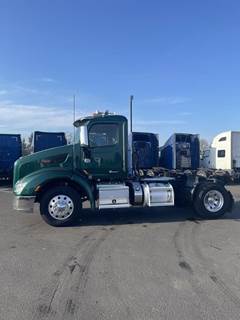 Peterbilt 579 Single Axle Day Cab Truck - Paccar 430HP, 12 Speed Automatic