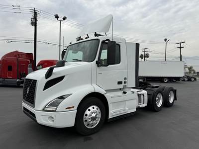 Volvo VNR64T300 Day Cab Truck - D13 425HP, 12 Speed Dt12 Automatic