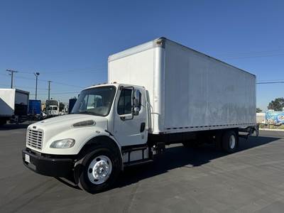 Freightliner M2 106 26 ft Box Truck - 230HP, Automatic, Liftgate