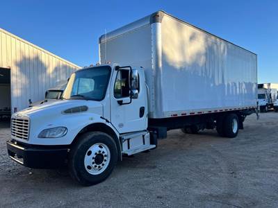 Freightliner M2 106 26 ft Box Truck - 230HP, Automatic, Liftgate