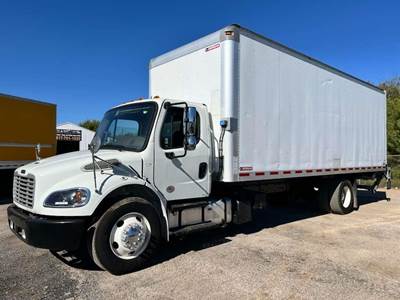 Freightliner M2 106 26 ft Box Truck - 240HP, 6 Speed Automatic, Liftgate