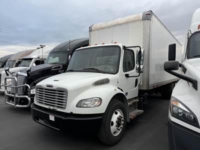 Freightliner M2 106 26.4 ft Box Truck - 240HP, Automatic, Roll up Door, Liftgate