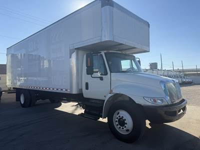 International DuraStar 4300 26 FEET ft Box Truck - 250HP, 6 Speed Allison Rds Automatic