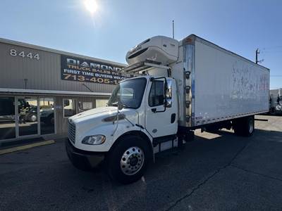 Freightliner M2 106 26 ft Refrigerated Truck - 240HP, 6 Speed Automatic, Thermo King