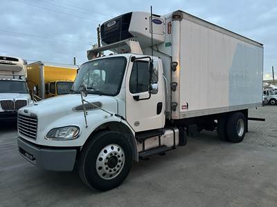Freightliner M2 106 18 ft Refrigerated Truck - 260HP, 6 Speed Automatic, Carrier