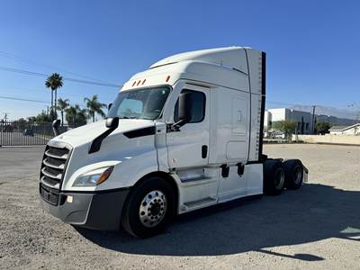 Freightliner Cascadia 116 Sleeper Semi Truck - Mid Roof Sleeper, Detroit 450HP, 12 Speed Dt12 Automatic