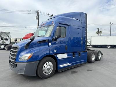 Freightliner Cascadia 116 Sleeper Semi Truck - Mid Roof Sleeper, Detroit 450HP, 12 Speed Dt12 Automatic