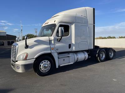 Freightliner Cascadia 125 Sleeper Semi Truck - 60" Mid Roof Sleeper, Detroit 435HP, 12 Speed Dt12 Automatic