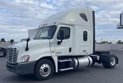 Freightliner Cascadia 125 Single Axle Sleeper Semi Truck - 60" Raised Roof Sleeper, Detroit 455HP, 12 Speed Dt12 Automatic