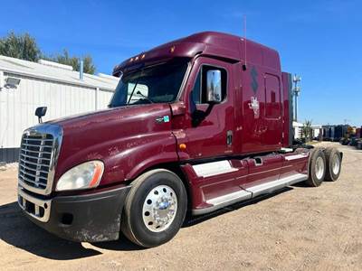Freightliner Cascadia 125 Sleeper Semi Truck - 67" Mid Roof Sleeper, Detroit 455HP, Automatic