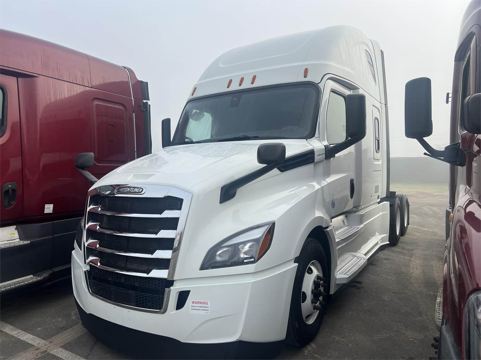 2019 Freightliner Cascadia 126 Sleeper Semi Truck 69" Raised Roof Sleeper, Detroit 455HP, 12