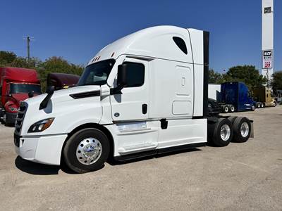 Freightliner Cascadia 126 Sleeper Semi Truck - 68" Raised Roof Sleeper, Detroit 400HP, Automatic