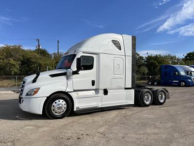 Freightliner Cascadia 126 Sleeper Semi Truck - 68" Raised Roof Sleeper, Detroit 400HP, Automatic