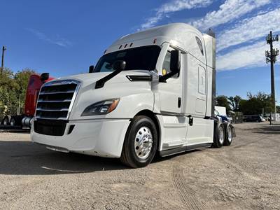 Freightliner Cascadia 126 Sleeper Semi Truck - 68" Raised Roof Sleeper, Detroit 400HP, Automatic