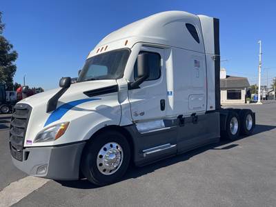 Freightliner Cascadia 126 Sleeper Semi Truck - 71" Raised Roof Sleeper, Detroit 400HP, 12 Speed Dt12 Automatic