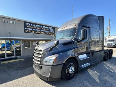 Freightliner Cascadia 126 Sleeper Semi Truck - Raised Roof Sleeper, Detroit 400HP, 12 Speed Dt12 Automatic