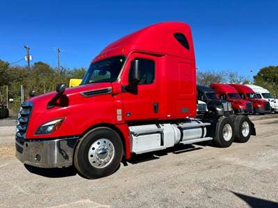 Freightliner Cascadia 126 Sleeper Semi Truck - 68" Raised Roof Sleeper, Detroit 455HP, 12 Speed Automatic