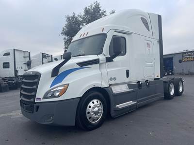 Freightliner Cascadia 126 Sleeper Semi Truck - 71" Raised Roof Sleeper, Detroit 400HP, 12 Speed Dt12 Automatic