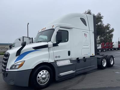 Freightliner Cascadia 126 Sleeper Semi Truck - 71" Raised Roof Sleeper, Detroit 400HP, 12 Speed Dt12 Automatic