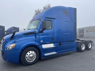 Freightliner Cascadia 126 Sleeper Semi Truck - 72" Raised Roof Sleeper, Detroit 455HP, 12 Speed Dt12 Automatic
