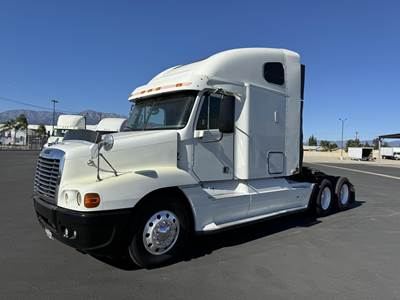 Freightliner Century Class 120 Sleeper Semi Truck - Raised Roof Sleeper, Detroit 515HP, 10 Speed Manual