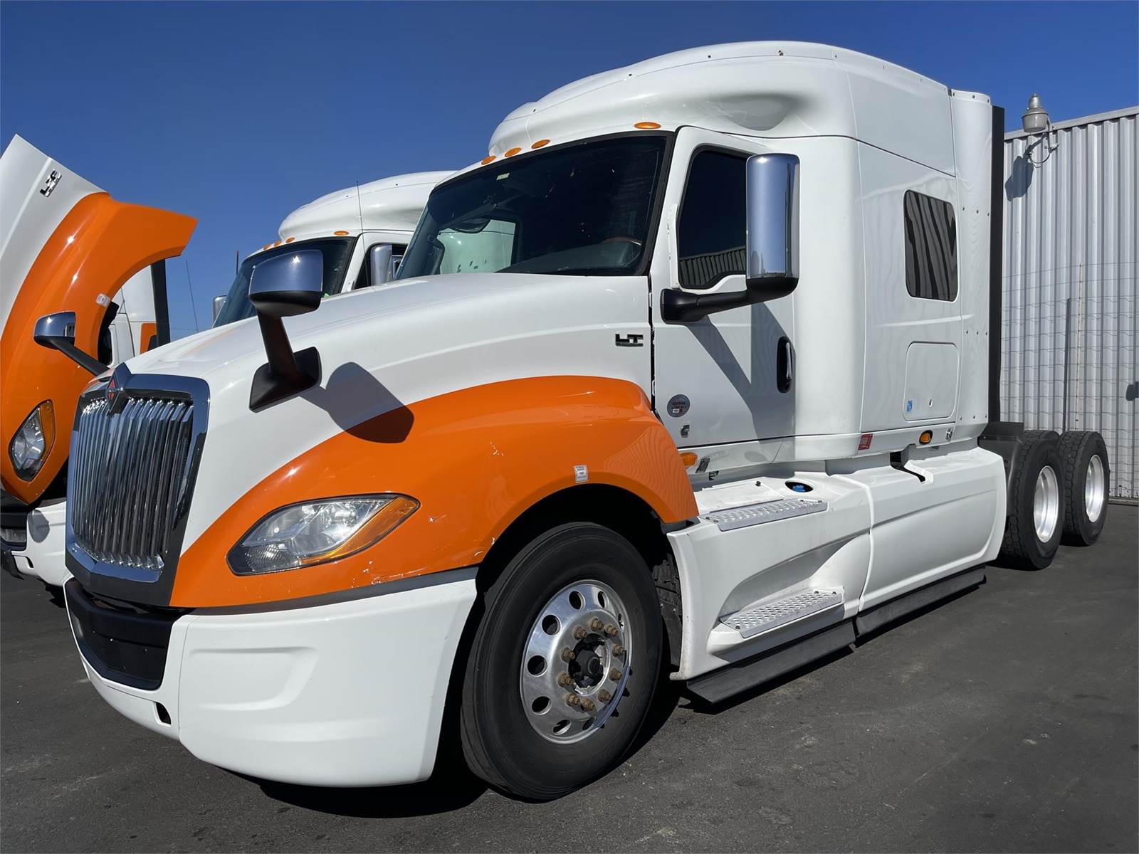 2018 International LT Sleeper Semi Truck 70" Mid Roof Sleeper