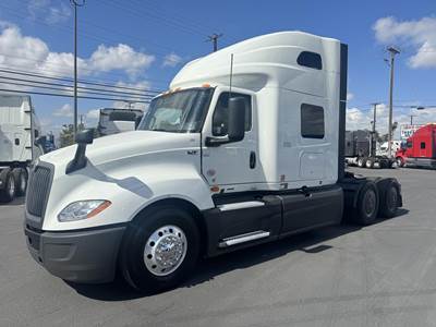International LT Sleeper Semi Truck - Raised Roof Sleeper, Cummins 450HP, 12 Speed Endurant Automatic