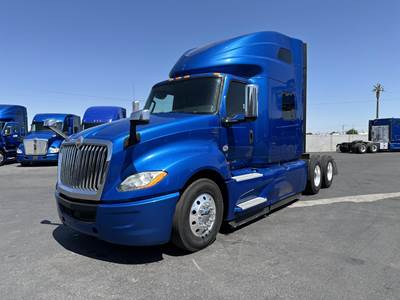 International LT Sleeper Semi Truck - 70" Raised Roof Sleeper, Cummins 400HP, 10 Speed Automatic