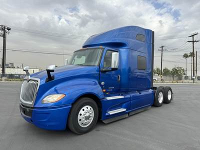 International LT Sleeper Semi Truck - 71" Raised Roof Sleeper, Cummins 400HP, 10 Speed Automatic