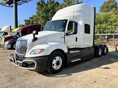 International LT Sleeper Semi Truck - 68" Raised Roof Sleeper, Cummins 450HP, Automatic