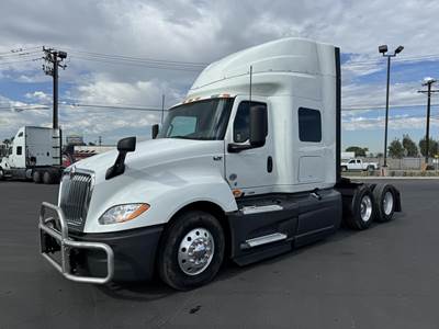 International LT Sleeper Semi Truck - Mid Roof Sleeper, Cummins 450HP, 12 Speed Endurant Automatic
