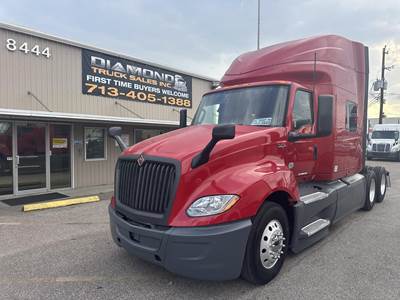 International LT Sleeper Semi Truck - 64" Raised Roof Sleeper, Cummins 400HP, 12 Speed Ultrashift Automatic