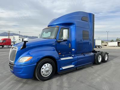 International LT Sleeper Semi Truck - 71" Raised Roof Sleeper, Cummins 400HP, Automatic