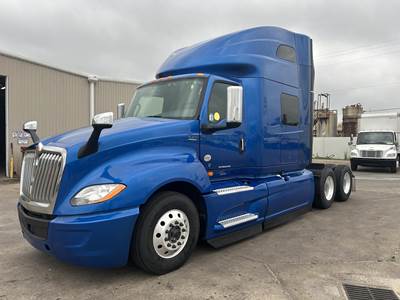 International LT Sleeper Semi Truck - 70" Raised Roof Sleeper, Cummins 450HP, 12 Speed Endurant Automatic