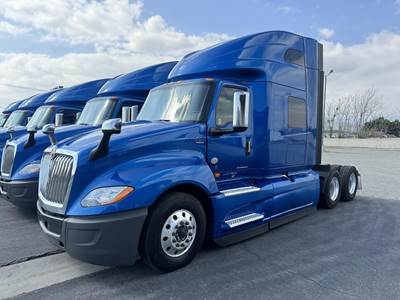 International LT Sleeper Semi Truck - Raised Roof Sleeper, Cummins 450HP, 12 Speed Endurant Automatic
