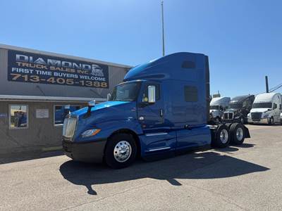 International LT Sleeper Semi Truck - 70" Raised Roof Sleeper, Cummins 450HP, 12 Speed Endurant Automatic