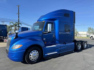 International LT Sleeper Semi Truck - Raised Roof Sleeper, Cummins 450HP, 12 Speed Endurant Automatic