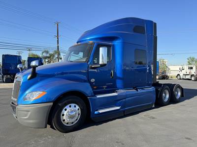 International LT Sleeper Semi Truck - Raised Roof Sleeper, Cummins 450HP, 12 Speed Endurant Automatic