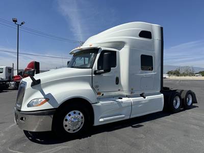 International LT Sleeper Semi Truck - Raised Roof Sleeper, Cummins 450HP, 10 Speed Automatic