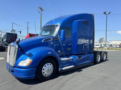 Kenworth T680 Sleeper Semi Truck - 73" Raised Roof Sleeper, Cummins 400HP, Automatic