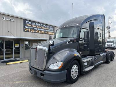 Kenworth T680 Sleeper Semi Truck - Raised Roof Sleeper, Paccar 405HP, 12 Speed Automatic