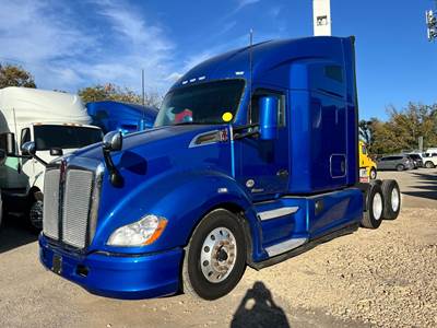 Kenworth T680 Sleeper Semi Truck - Raised Roof Sleeper, Cummins 400HP, Automatic