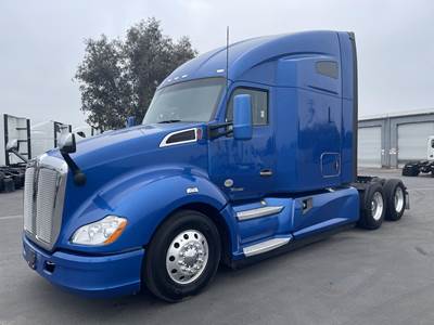 Kenworth T680 Sleeper Semi Truck - 74" Raised Roof Sleeper, Cummins 400HP, 12 Speed Endurant Amt