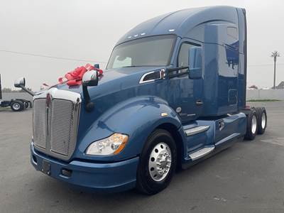 Kenworth T680 Sleeper Semi Truck - Raised Roof Sleeper, Cummins 400HP, 12 Speed Endurant Automatic