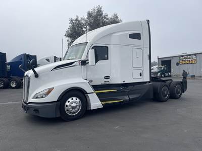 Kenworth T680 Sleeper Semi Truck - 76" Raised Roof Sleeper, Cummins 450HP, 12 Speed Amt