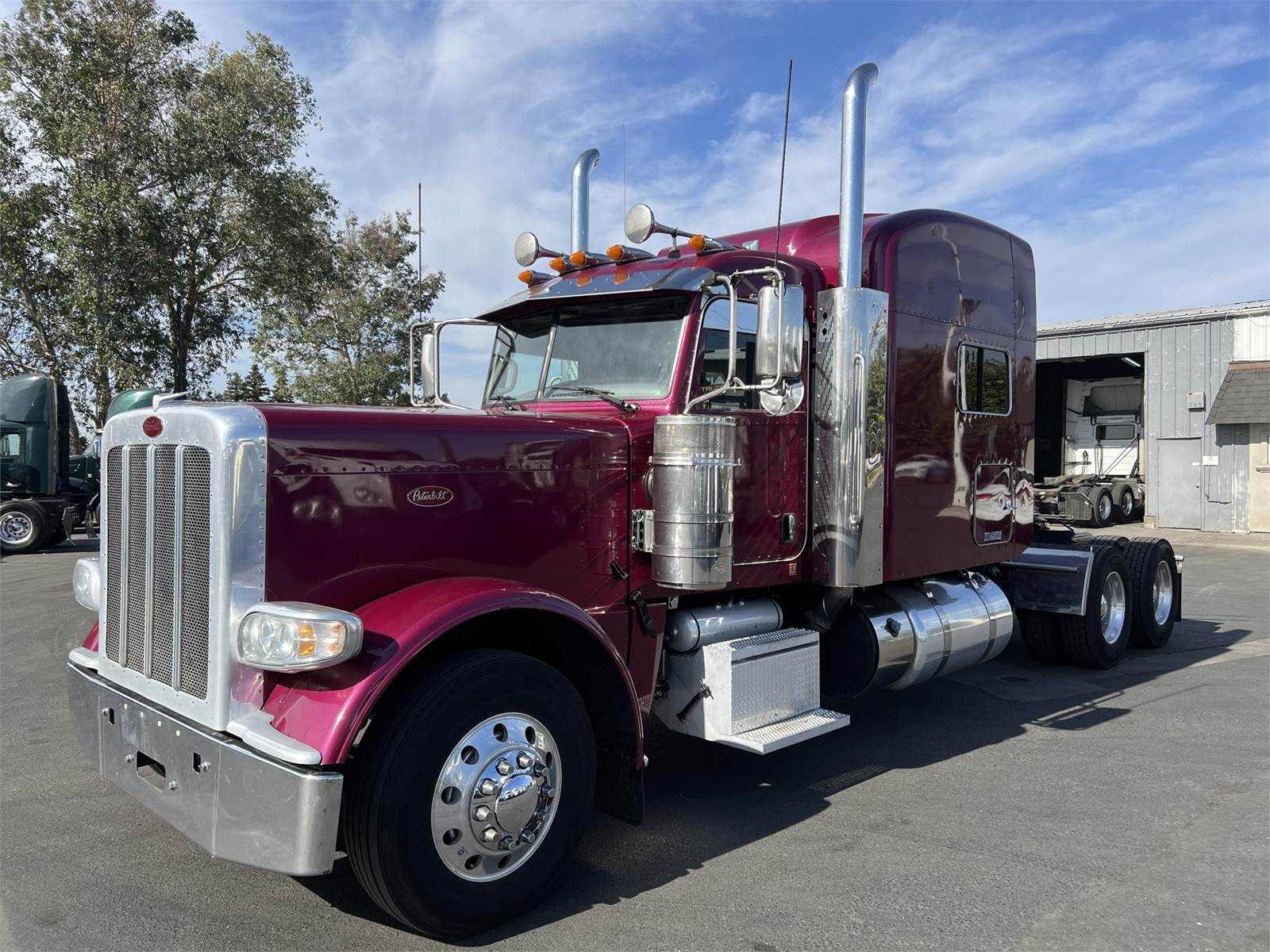 2019 Peterbilt 389 Sleeper Semi Truck 69" Mid Roof Sleeper, Cummins 450HP, 13 Speed Manual For