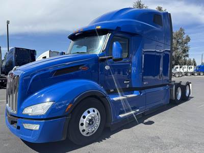 Peterbilt 579 Sleeper Semi Truck - 72" Raised Roof Sleeper, Paccar 405HP, 12 Speed Automatic